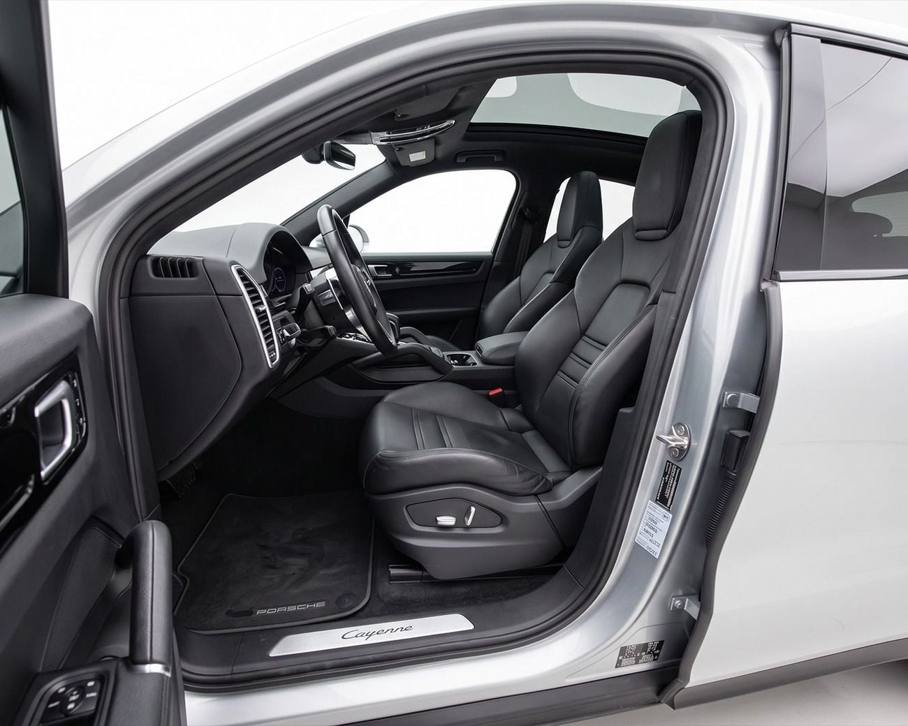 بورش كايان STANDARD l GCC Specs | AED 3,570 / Monthly