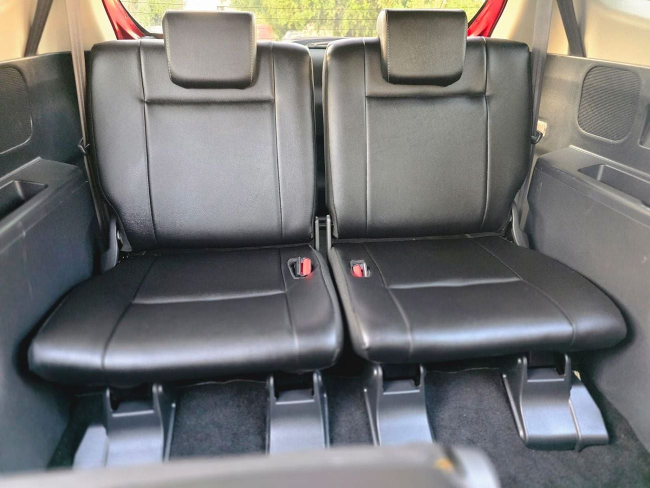 Toyota Rush 2019 | 1.5L PETROL | AT | LHD | PUSH START ENGINE | ALLOY WHEELS | LEATHER SEATS