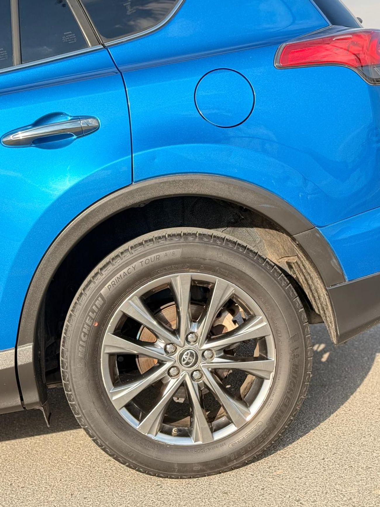 تويوتا راف ٤ Limited 2.5L 360 camera, sunroof Full option