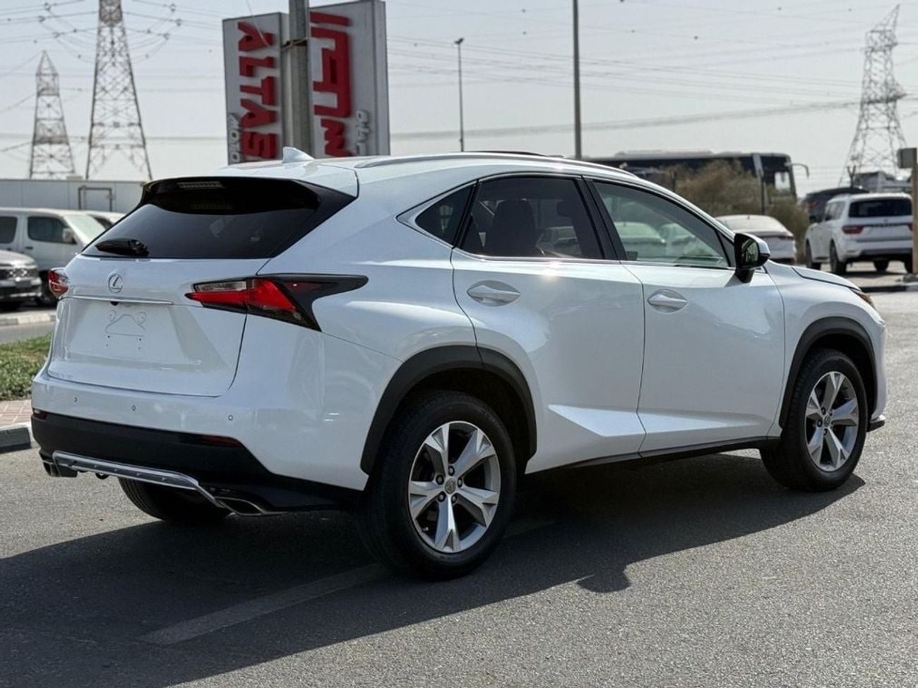 Lexus NX200t 4WD Premier 2.0L full option