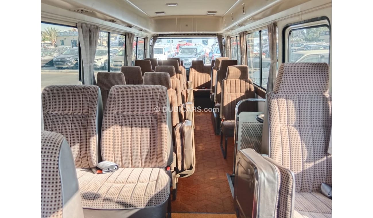 Toyota Coaster TOYOTA COASTER BUS RIGHT HAND DRIVE (PM1352)