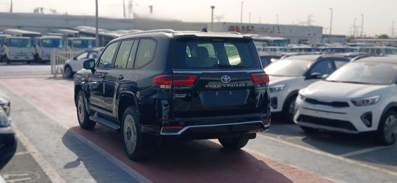 تويوتا لاند كروزر VX LC300 VX 3.3L Diesel 2025YM