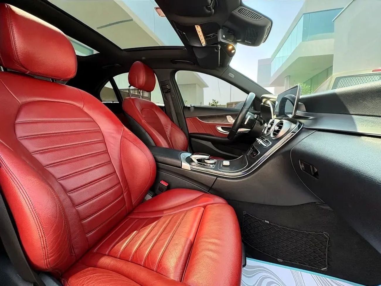 Mercedes Benz C200 AED 1,360 P.M | 0% DOWN PAYMENT | MERCEDES-BENZ C200 | 2020 | GCC SPECS
