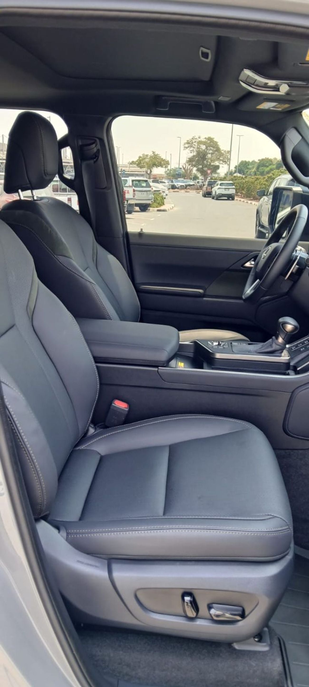 Lexus GX550 PREMIUM (NON GCC)
