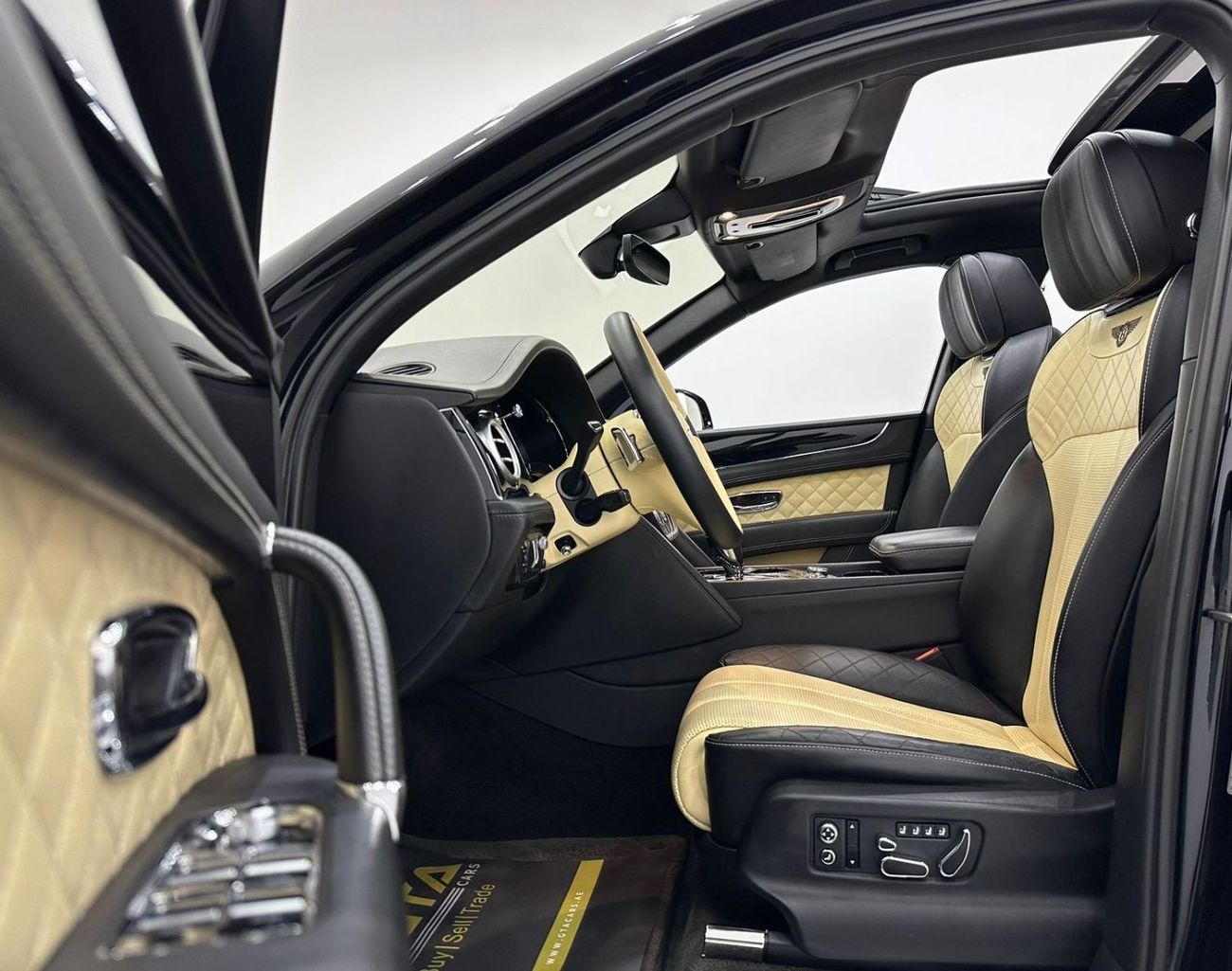 Bentley Bentayga Std 2017 Bentley Bentayga W12 7 Seater, Warranty, Service History, Full Options, Euro Specs