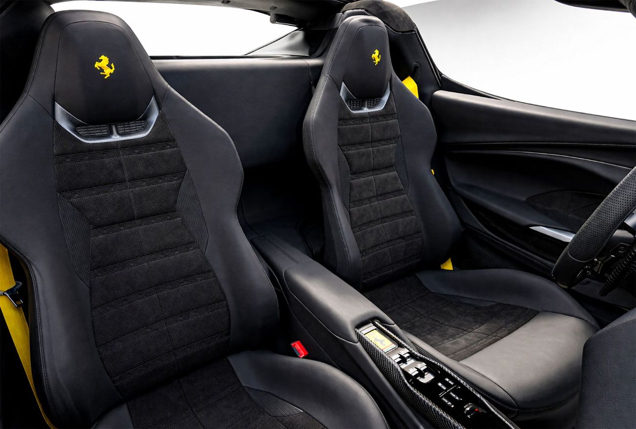 Ferrari 296 GTS Ferrari 296 GTS Fully Loaded 2025 - STOCK