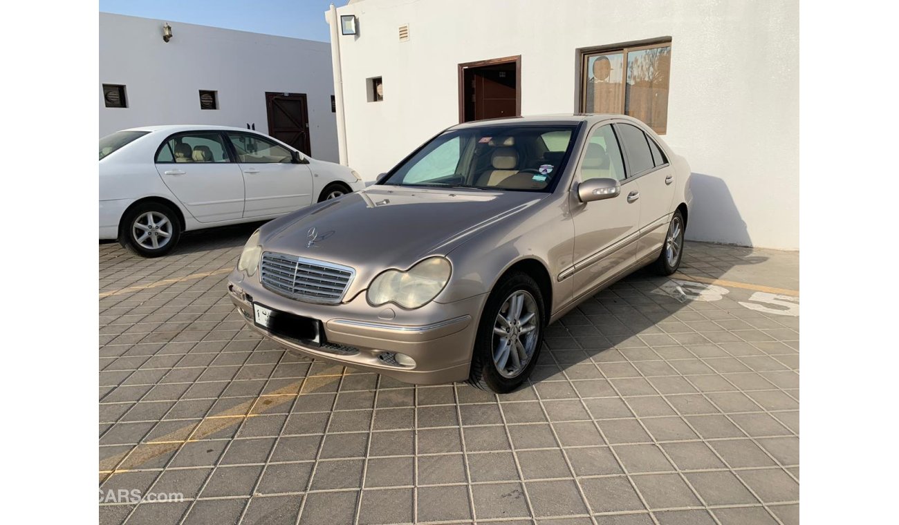 مرسيدس بنز C 320 Elegance