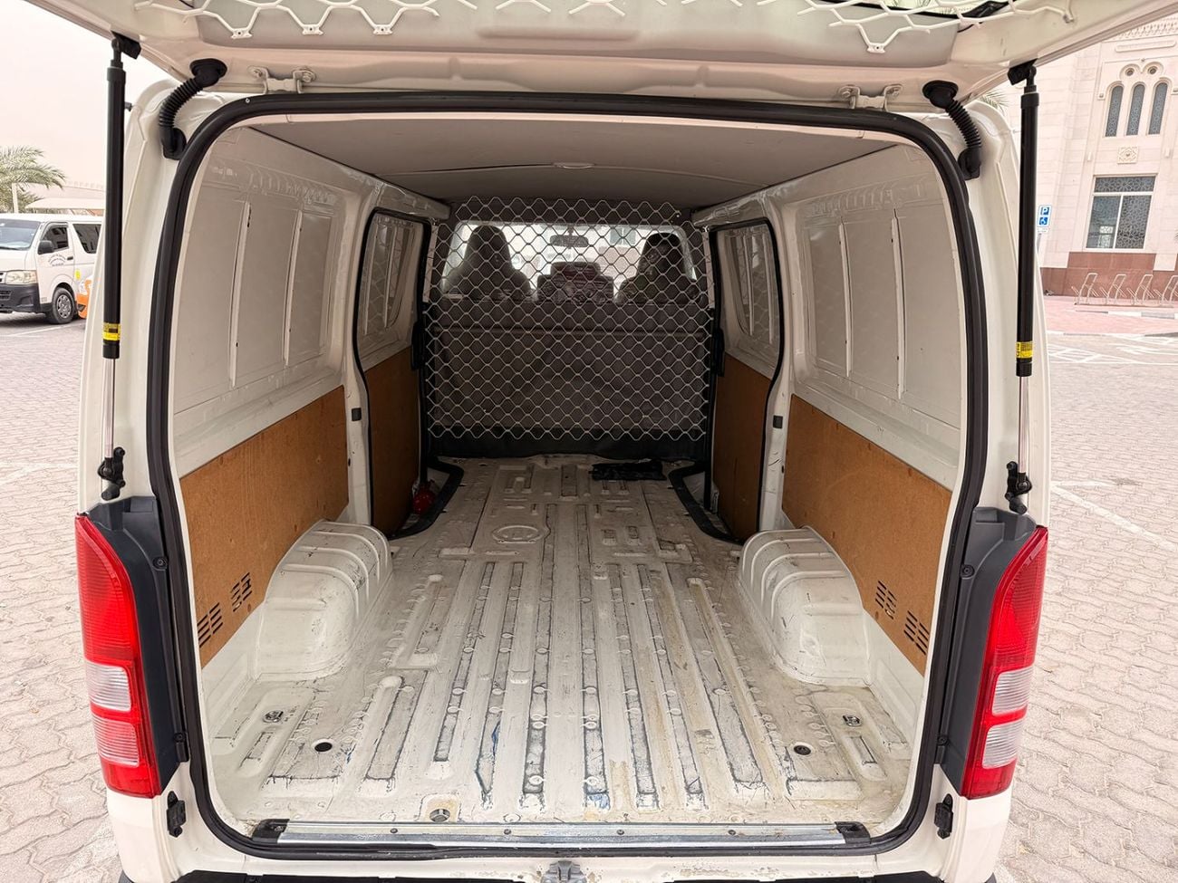 تويوتا هاياس GL -Standard Roof  Panal Van 2.7L