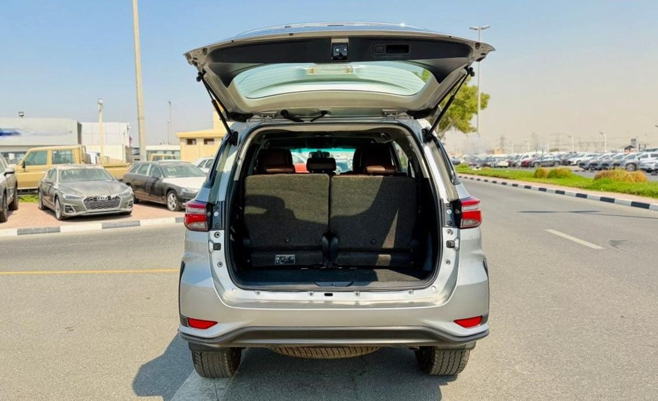 Toyota Fortuner 2016 | 2.8L DIESEL ENGINE | AT | RHD | LEGENDER BODY KIT INSTALLED | PREMIUM BROWN LEATHER SEATS | R