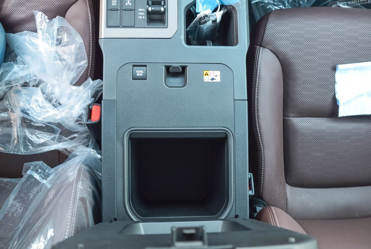 تويوتا برادو TOYOTA LAND CRUISER PRADO 2.4L 4WD PETROL SUV 2024