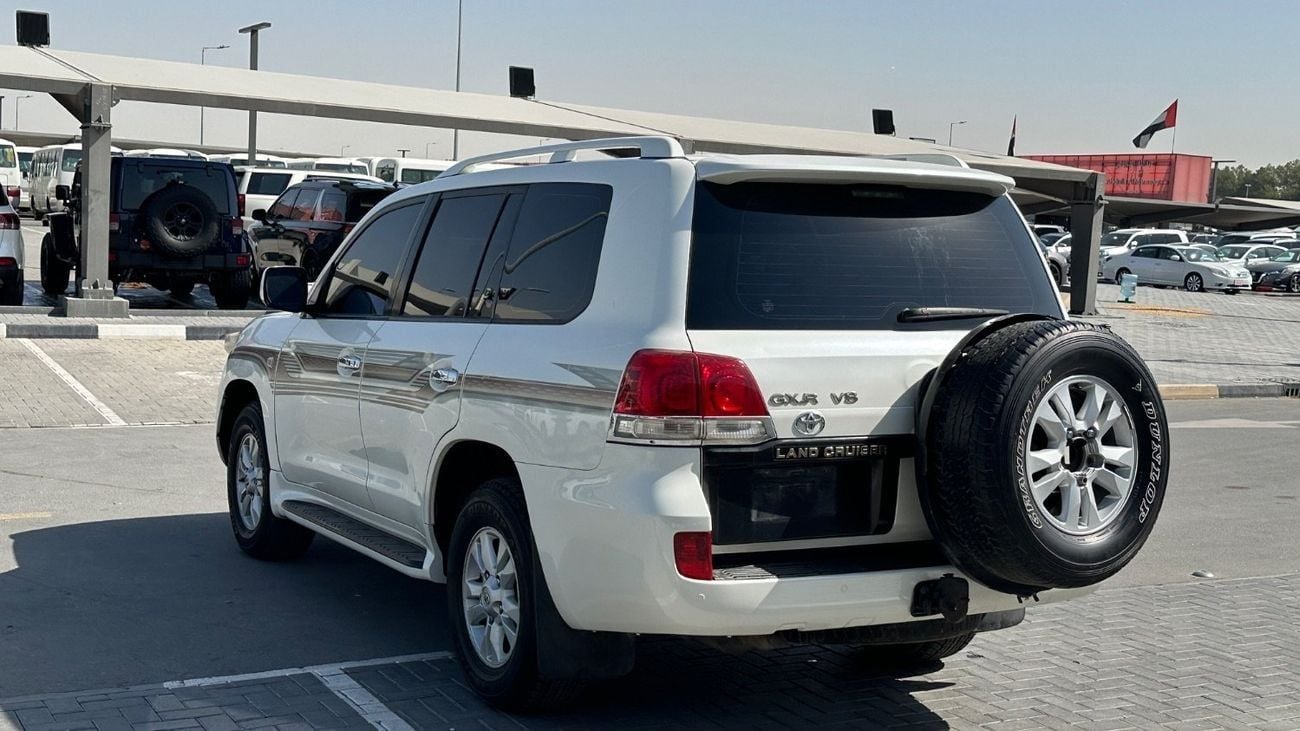 Toyota Land Cruiser GXR V8, Single  Owner original band without accident