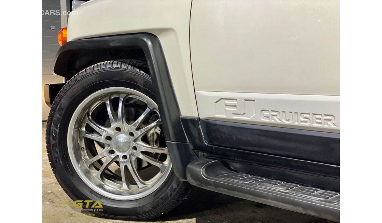 تويوتا إف جي كروزر 2014 Toyota FJ Cruiser Street Edition, Warranty, Service History, Diff Lock, GCC