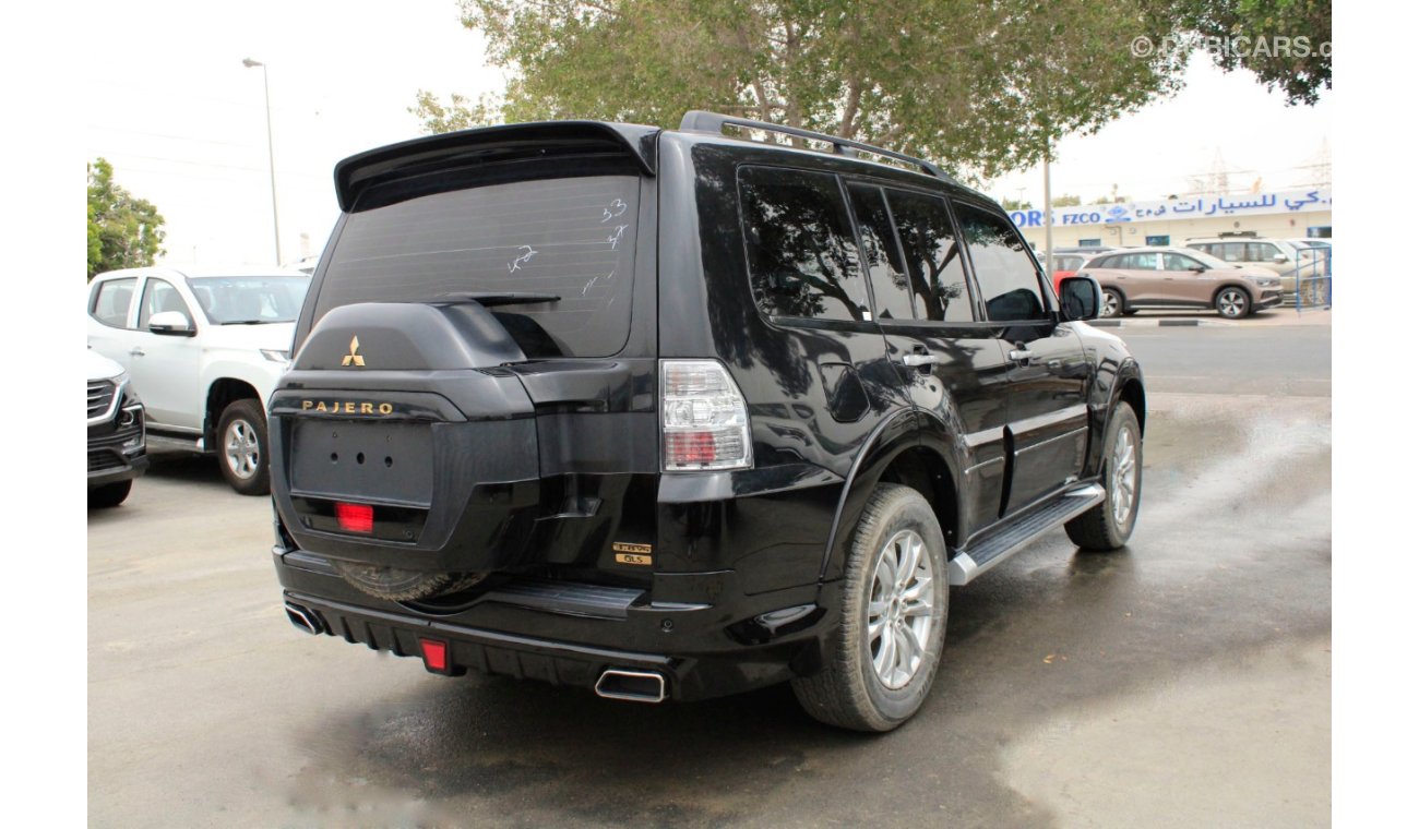 Mitsubishi Pajero Diamond Edition with Special LED Headlights / 3.8L Petrol / Full Option ( CODE # 2131)