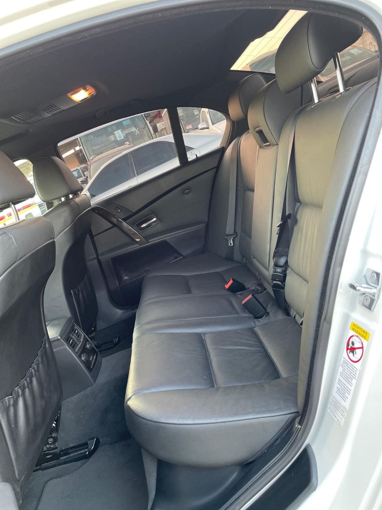بي أم دبليو 525i STD