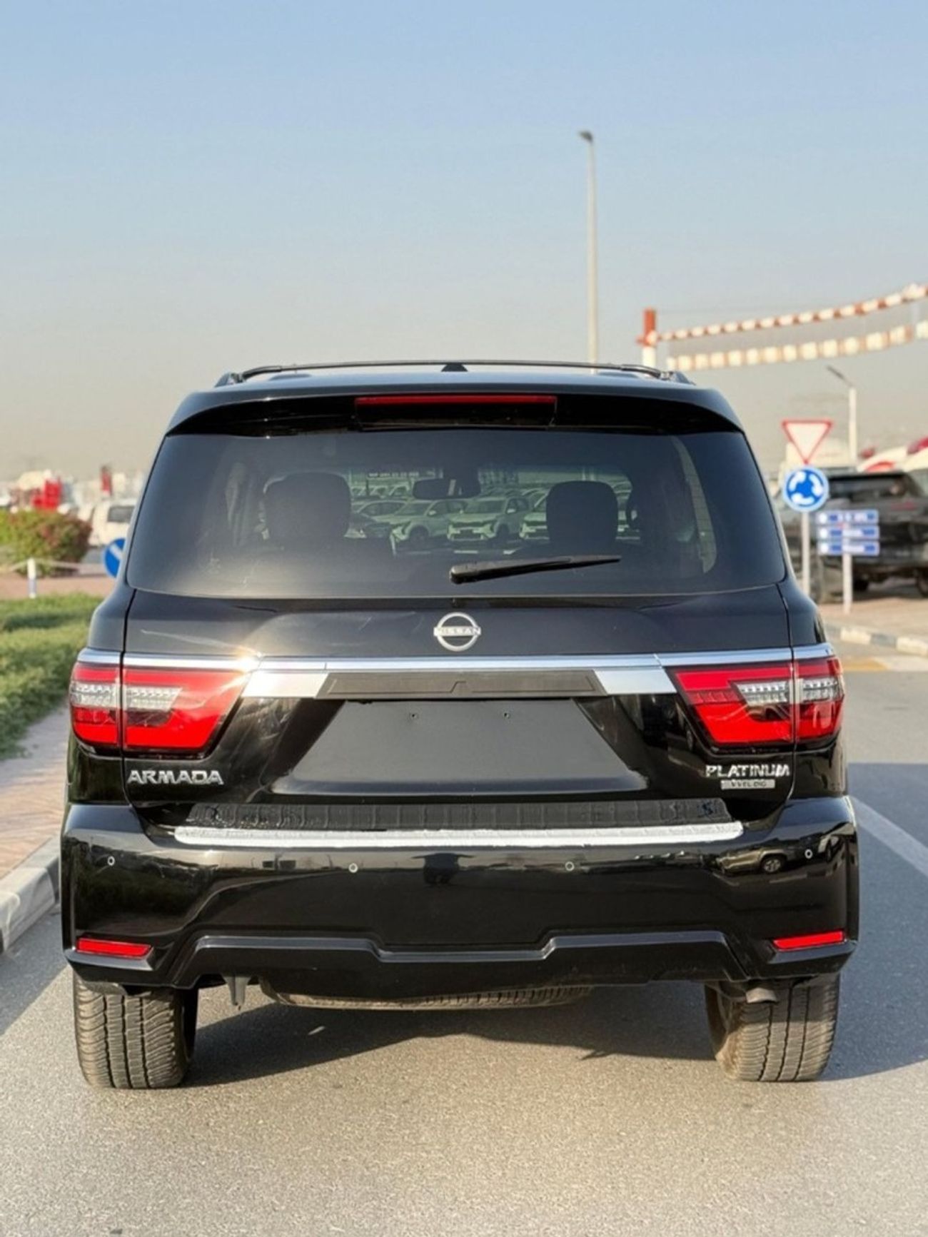 Nissan Armada SL 4WD