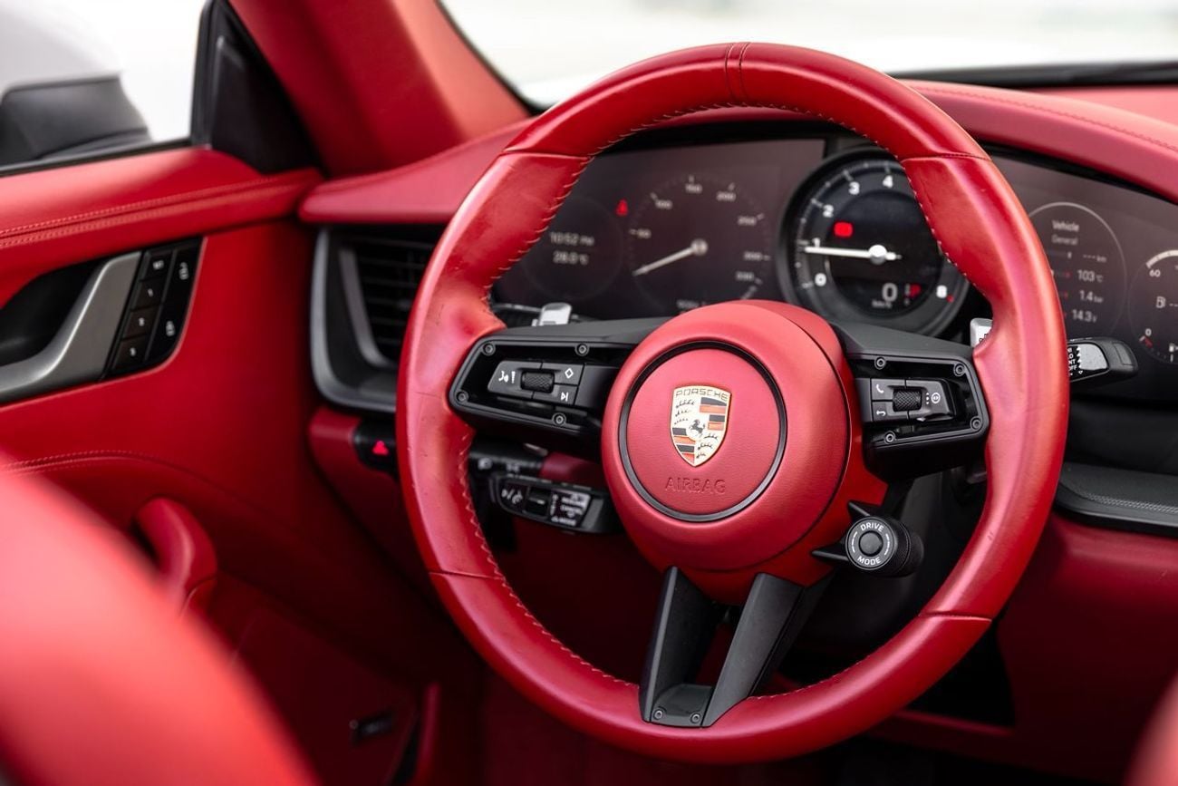 Porsche 911 Carrera 3.0L (380 HP) Convertible