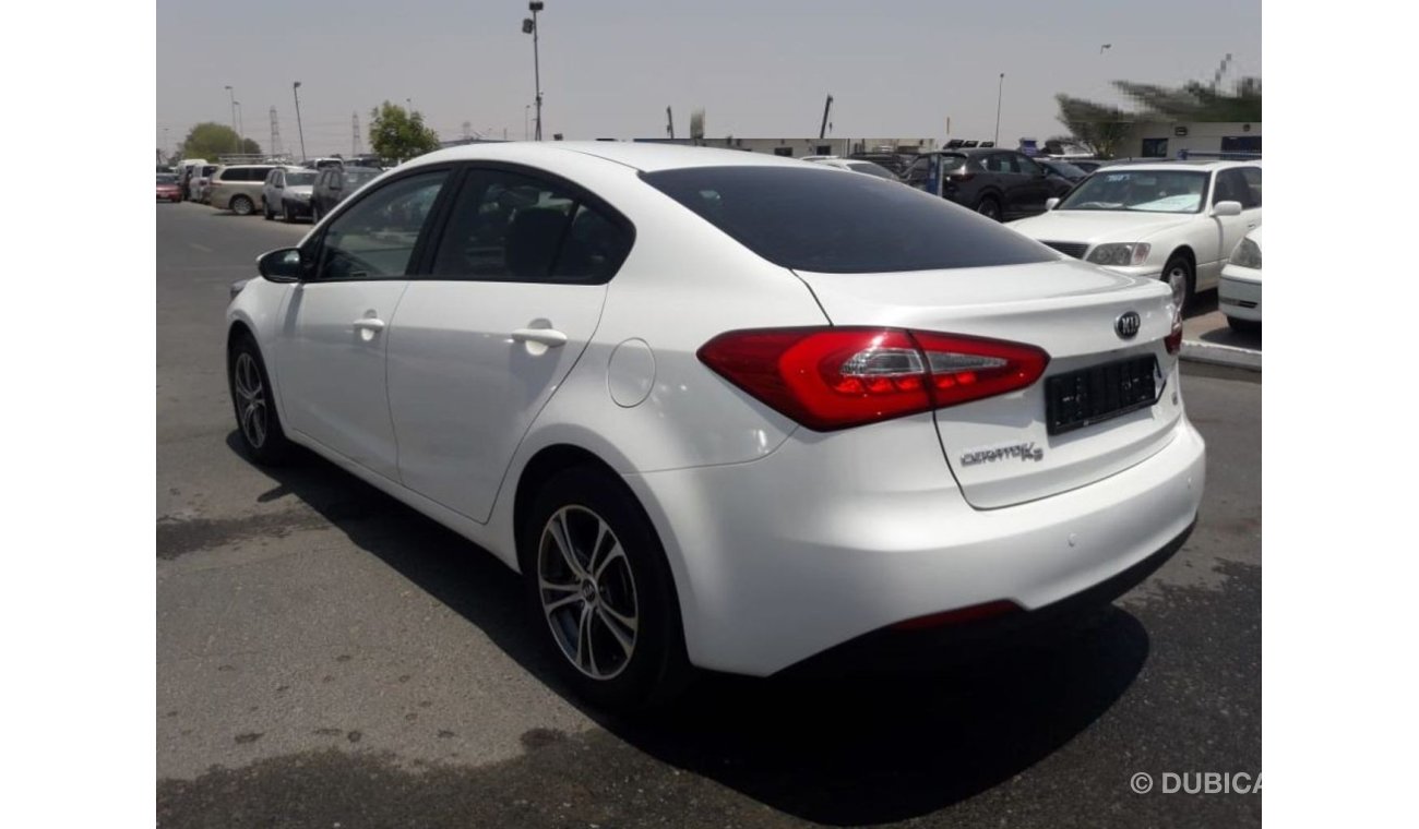 كيا فورتي Kia forte RIGHT HAND DRIVE (Stock no PM 697 )