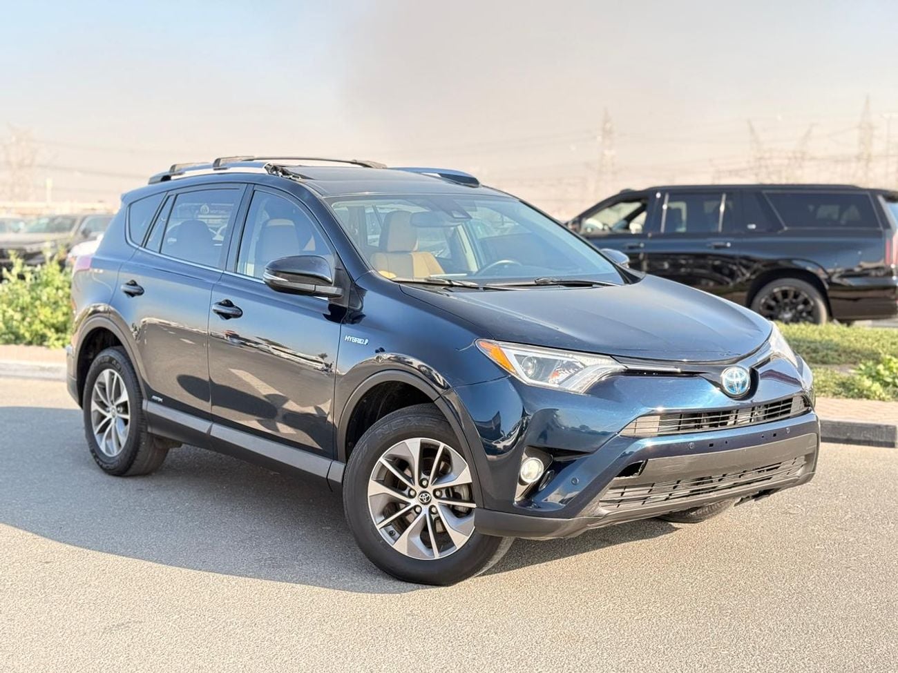 تويوتا راف ٤ XLE 2.5L