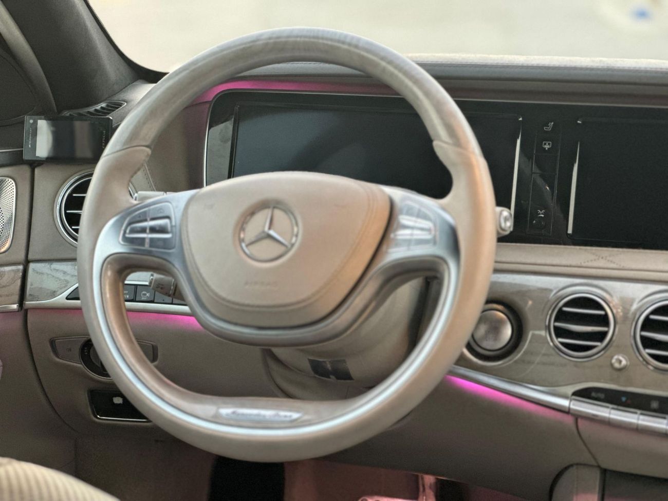 Mercedes-Benz S 550