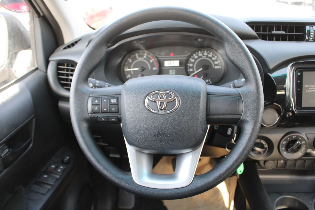 تويوتا هيلوكس TOYOTA HILUX 2.4L DIESEL DOUBLE CABIN 4 X 4 BASIC AUTOMATIC