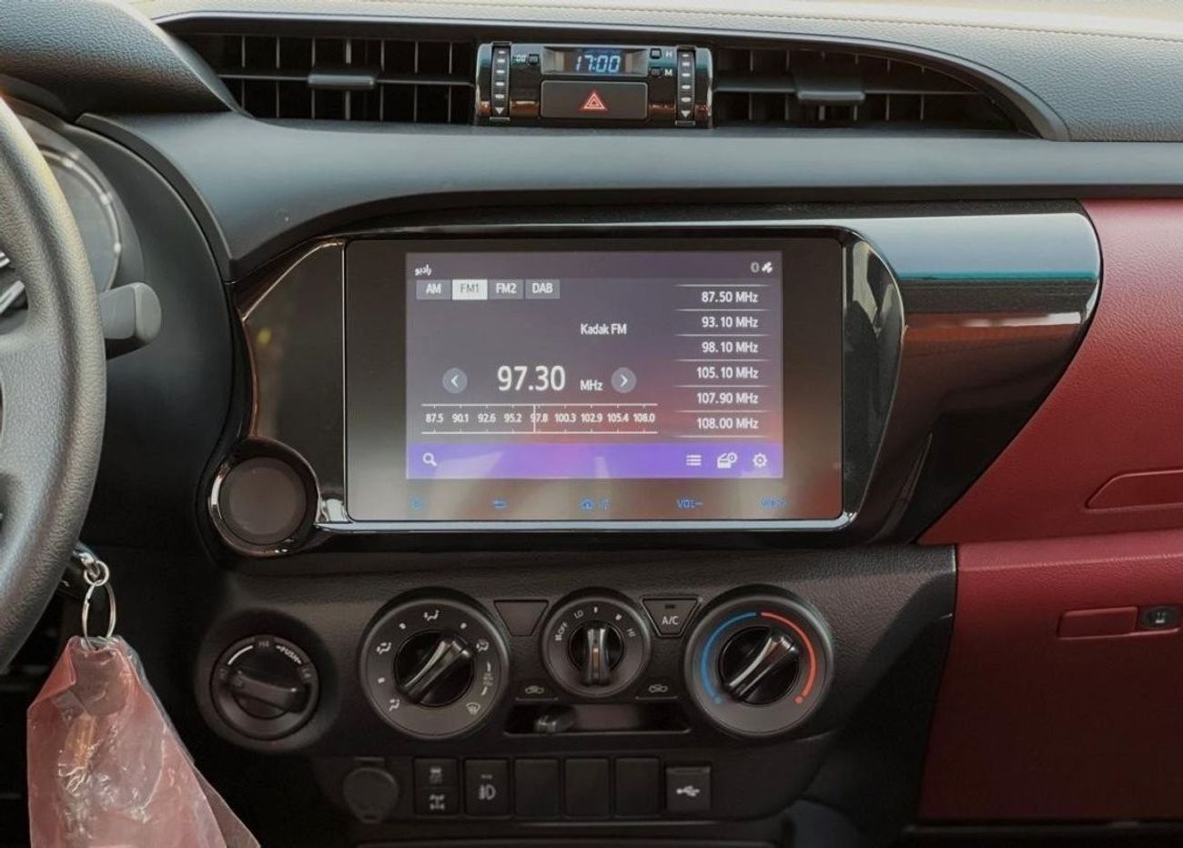 تويوتا هيلوكس TOYOTA HILUX 2.4 DIESEL 4WD 4DOORS 2024