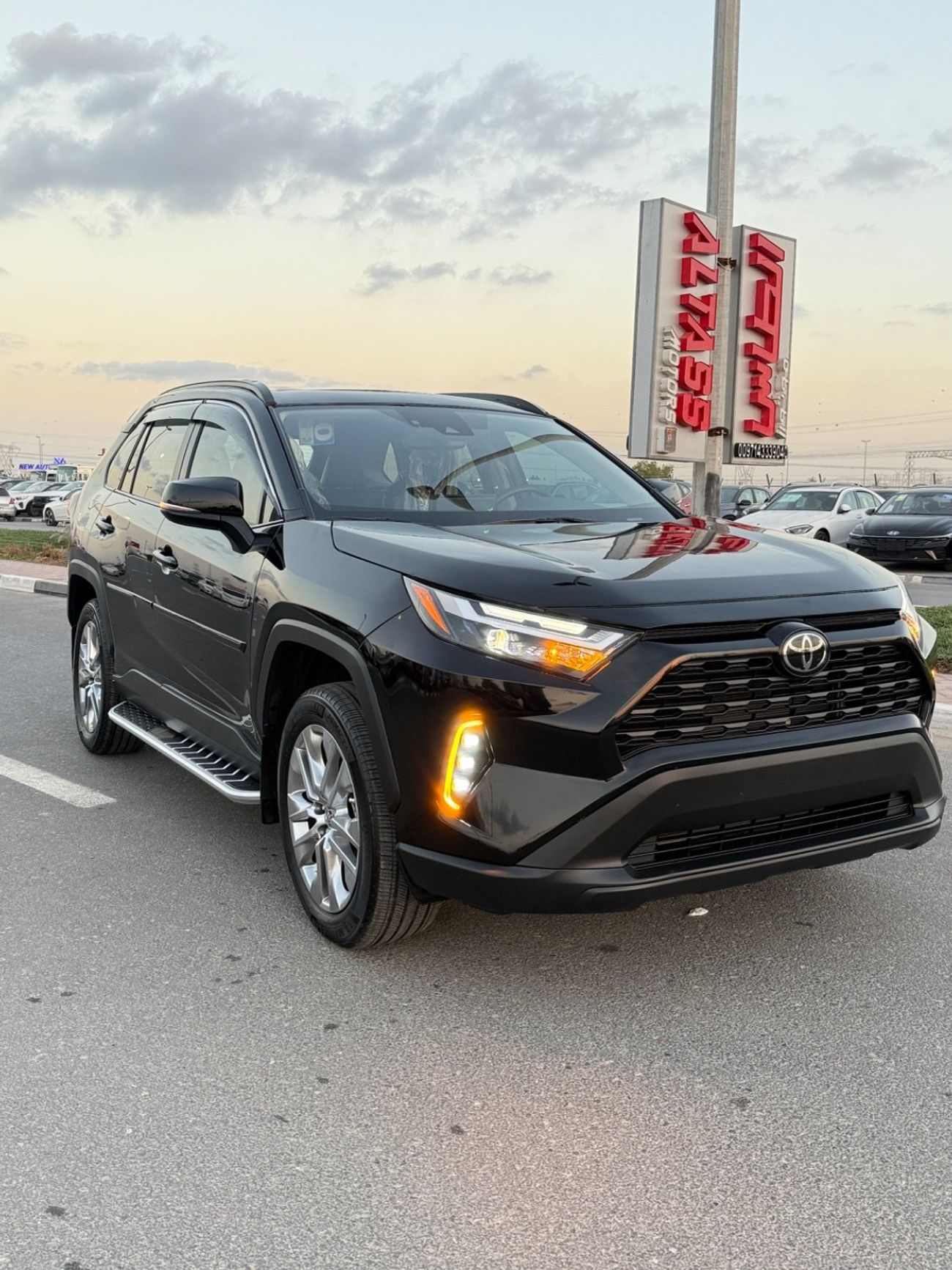 Toyota RAV4 RAV4 XLE premium Full option