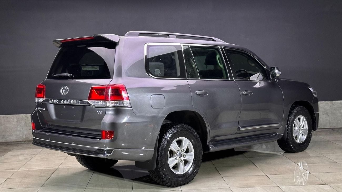 Toyota Land Cruiser Toyota Land Cruiser 2021 Sahara v8 full options RHD