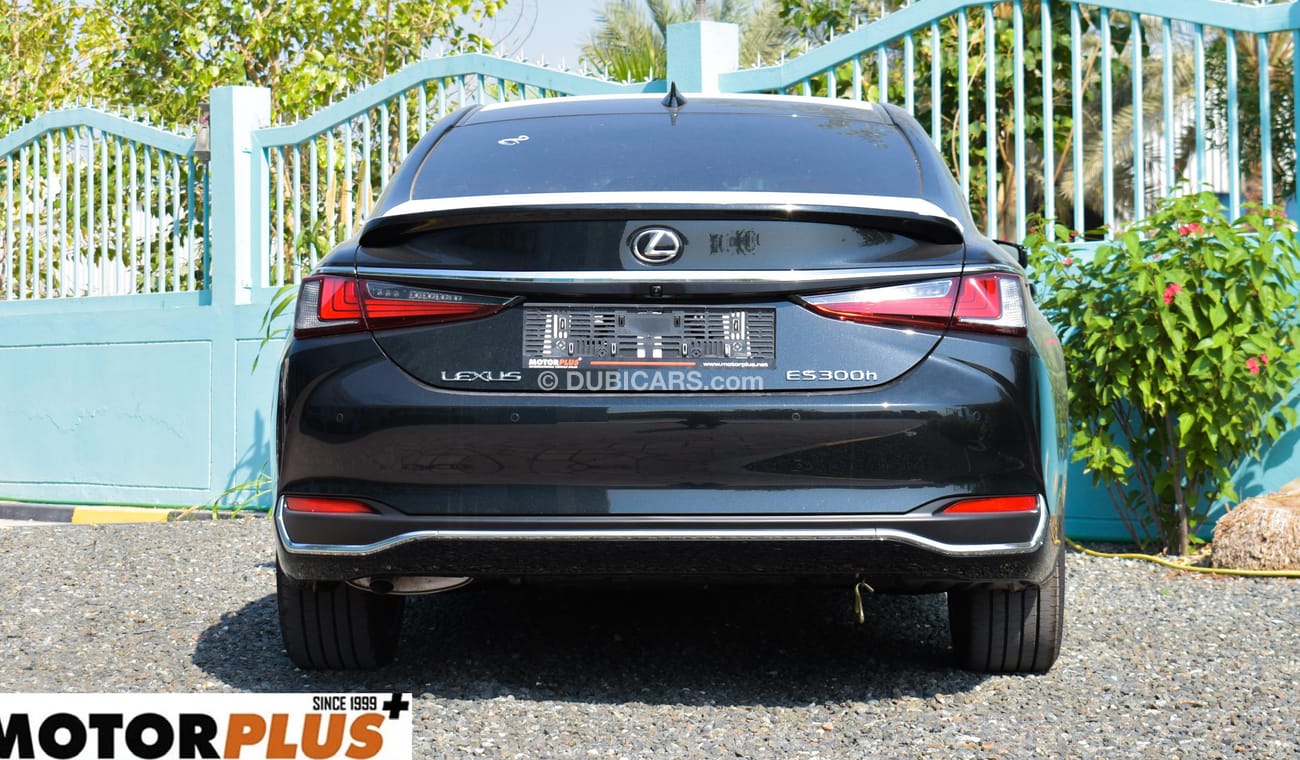 Lexus ES 300 h radar, seat heater, big screen, export only 2024 Euro specs