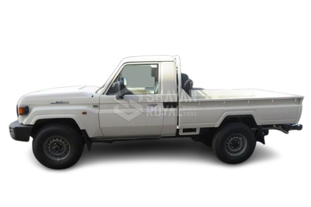 تويوتا لاند كروزر بيك آب LHD LC79 2.8L T-DSL STD-E 4WD MT SC 2025MY