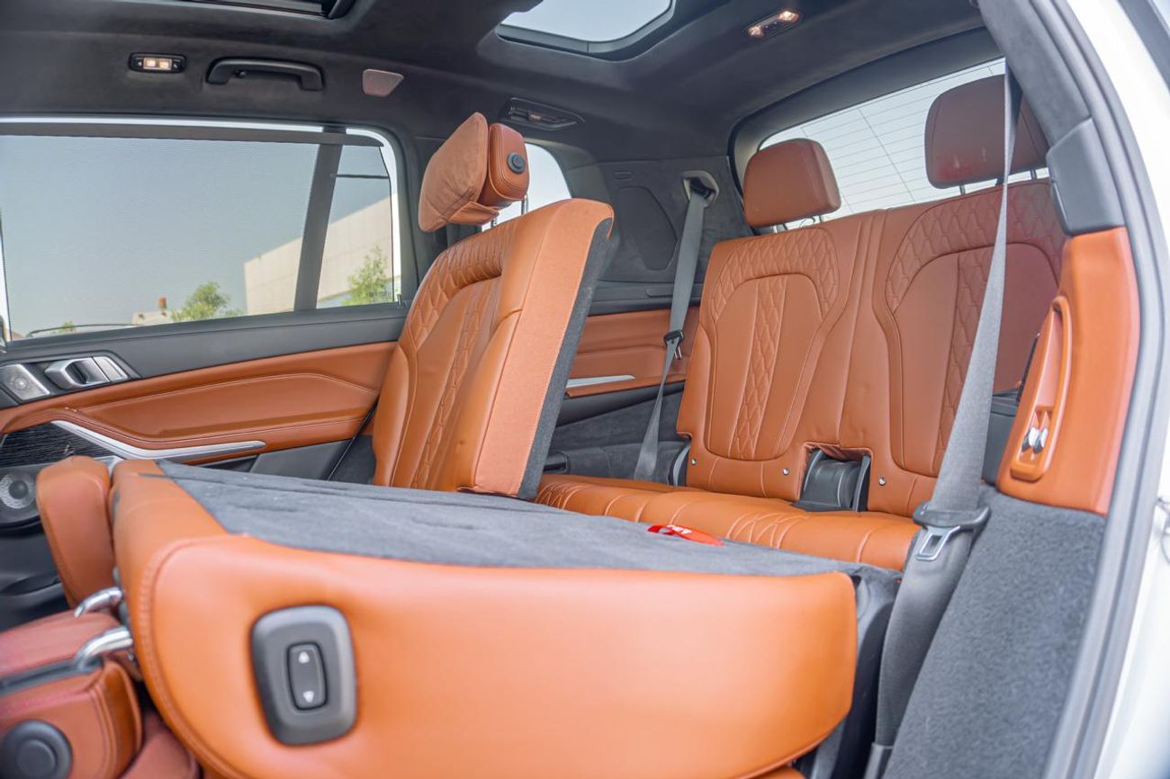 بي أم دبليو X7 M50i 4.4L (530 HP)