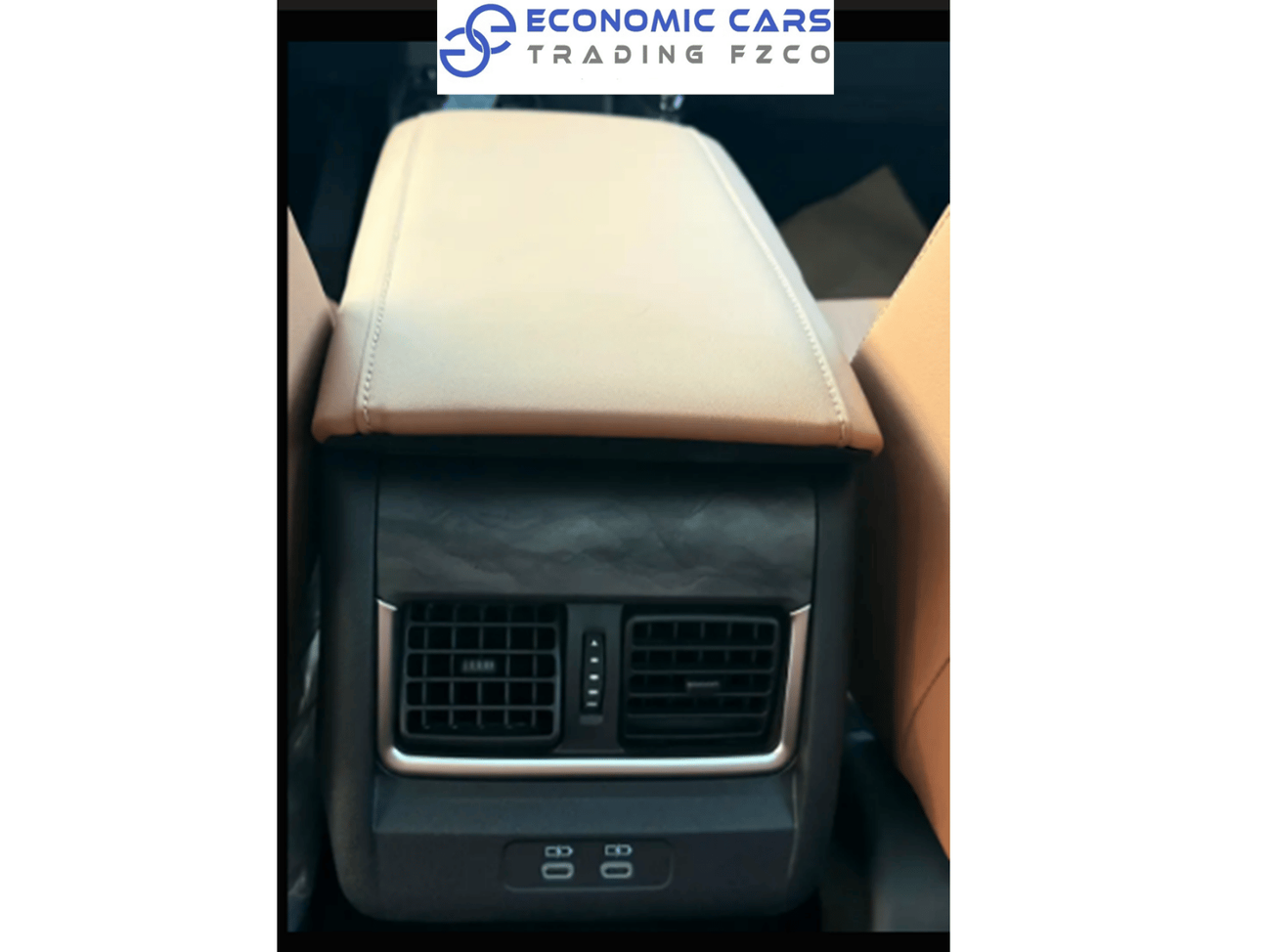 Toyota Camry ECTGLD003 - 2025 Toyota Camry Luxury - 2.0L Hybrid Auto - White wth Tan Interior - Chinese