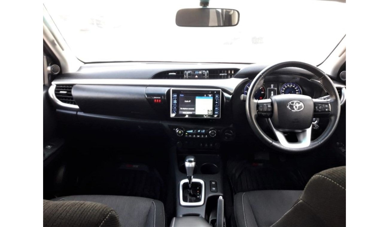 تويوتا هيلوكس Toyota Hilux RIGHT HAND DRIVE (Stock no PM 815)