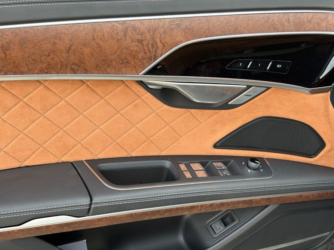 Audi A8 L 60 TFSI quattro 4.0L (454 HP) AED 6,400 P/M | 2024 | 5-Year Agency Warranty | Full Service History