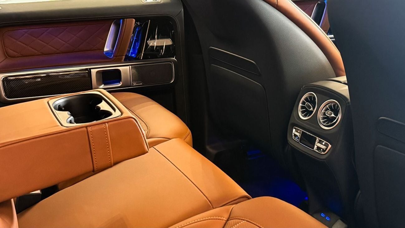 Mercedes-Benz G 63 AMG MERCEDES BENZ G63 AMG 2025 - DOUBLE NIGHT PACKAGE