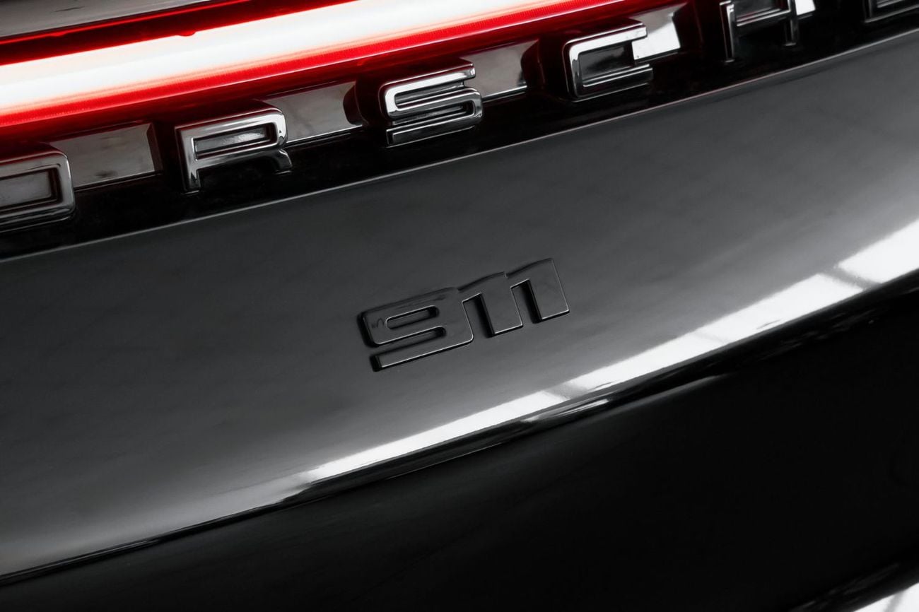 Porsche 911 CARRERA