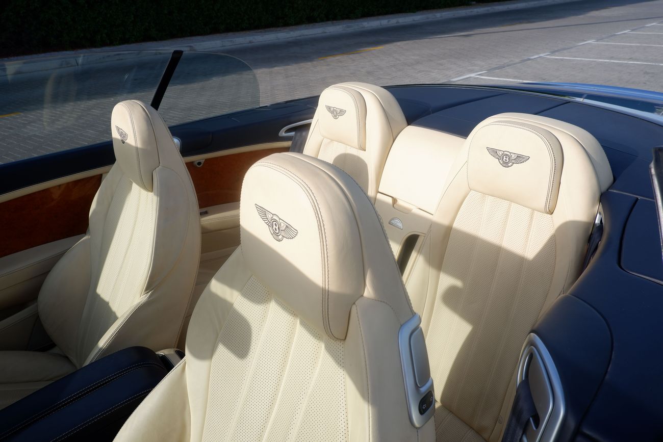 بنتلي كونتيننتال جي تي سي W12 twin turbo TOP option