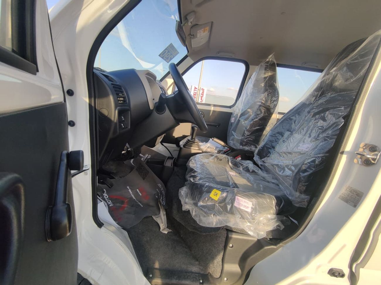 سوزوكي EECO Suzuki EECO 2026 Passenger 7 Seater Van - GL 1.2L M/T Petrol