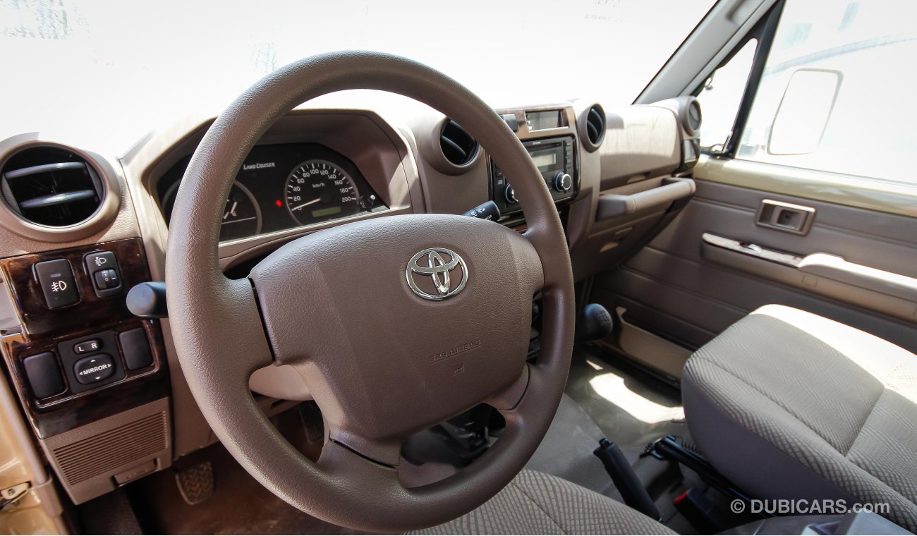 Toyota Land Cruiser V6 4WD