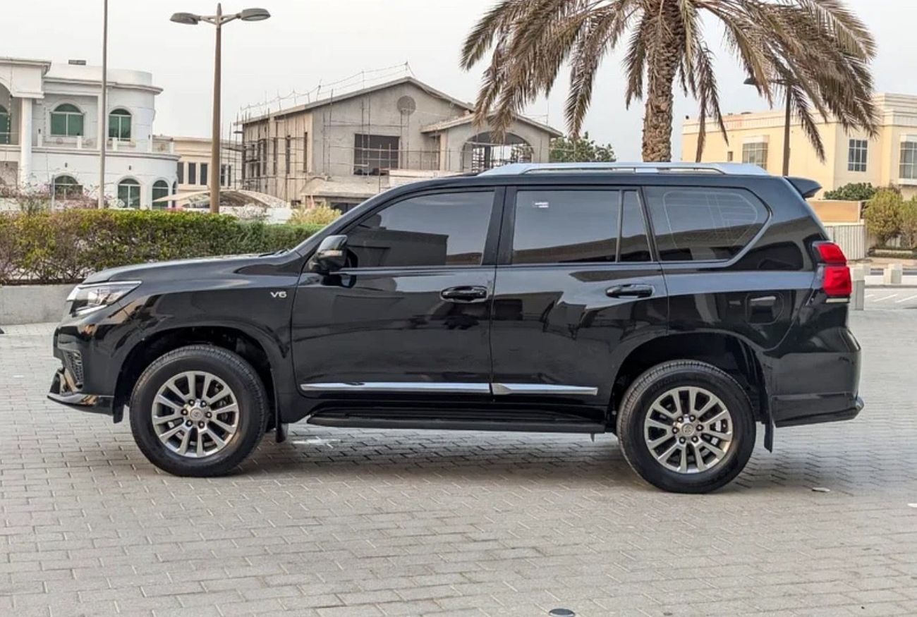 تويوتا برادو VXR 2023 Model Full Option Black Exterior Very Clean And Perfect Condition New Fresh Import