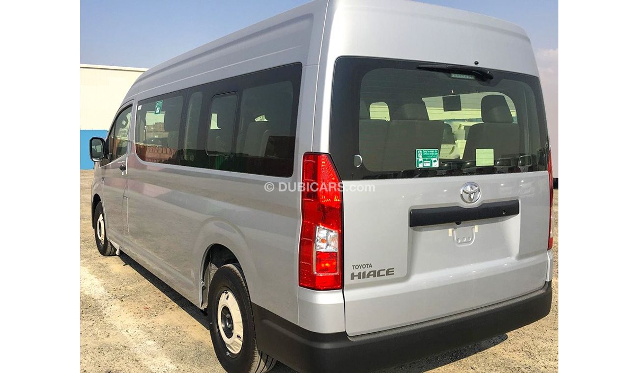Toyota Hiace COMMUTER PETROL 6MT MODEL 2020