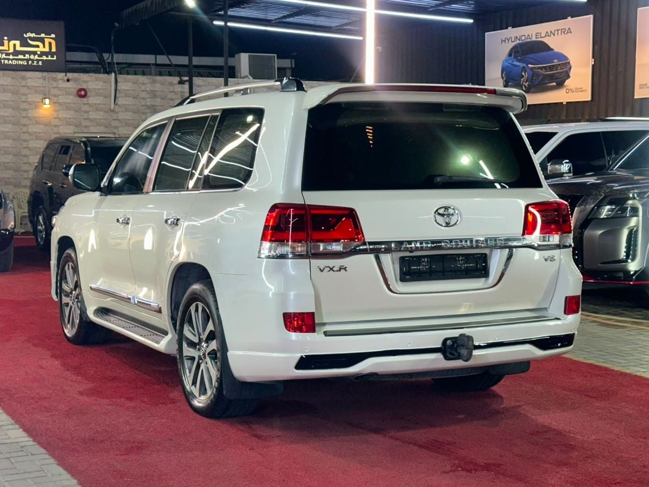 تويوتا لاند كروزر VXR