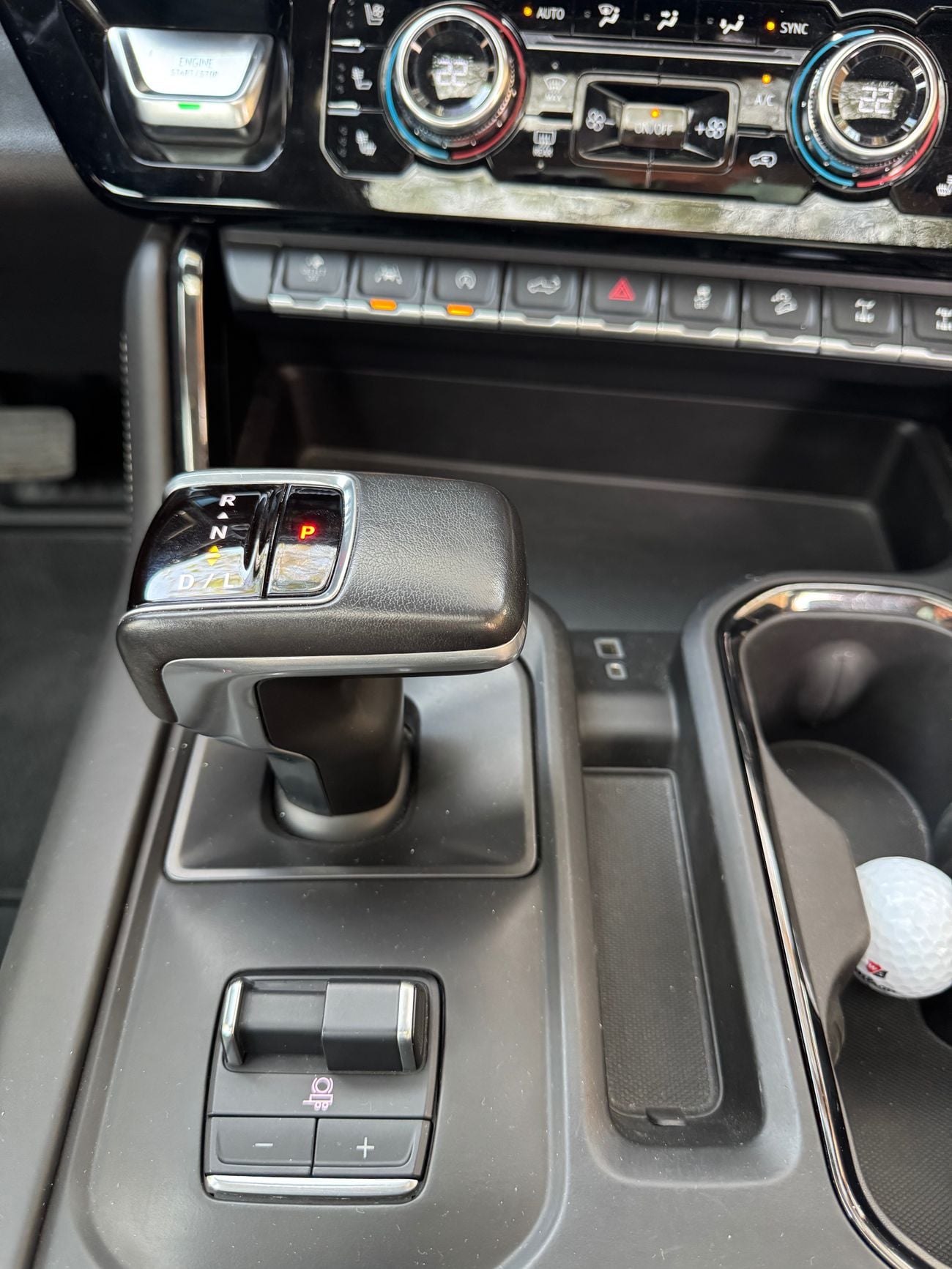 جي أم سي سييرا 6.2l V8 AT4x Crew Cab