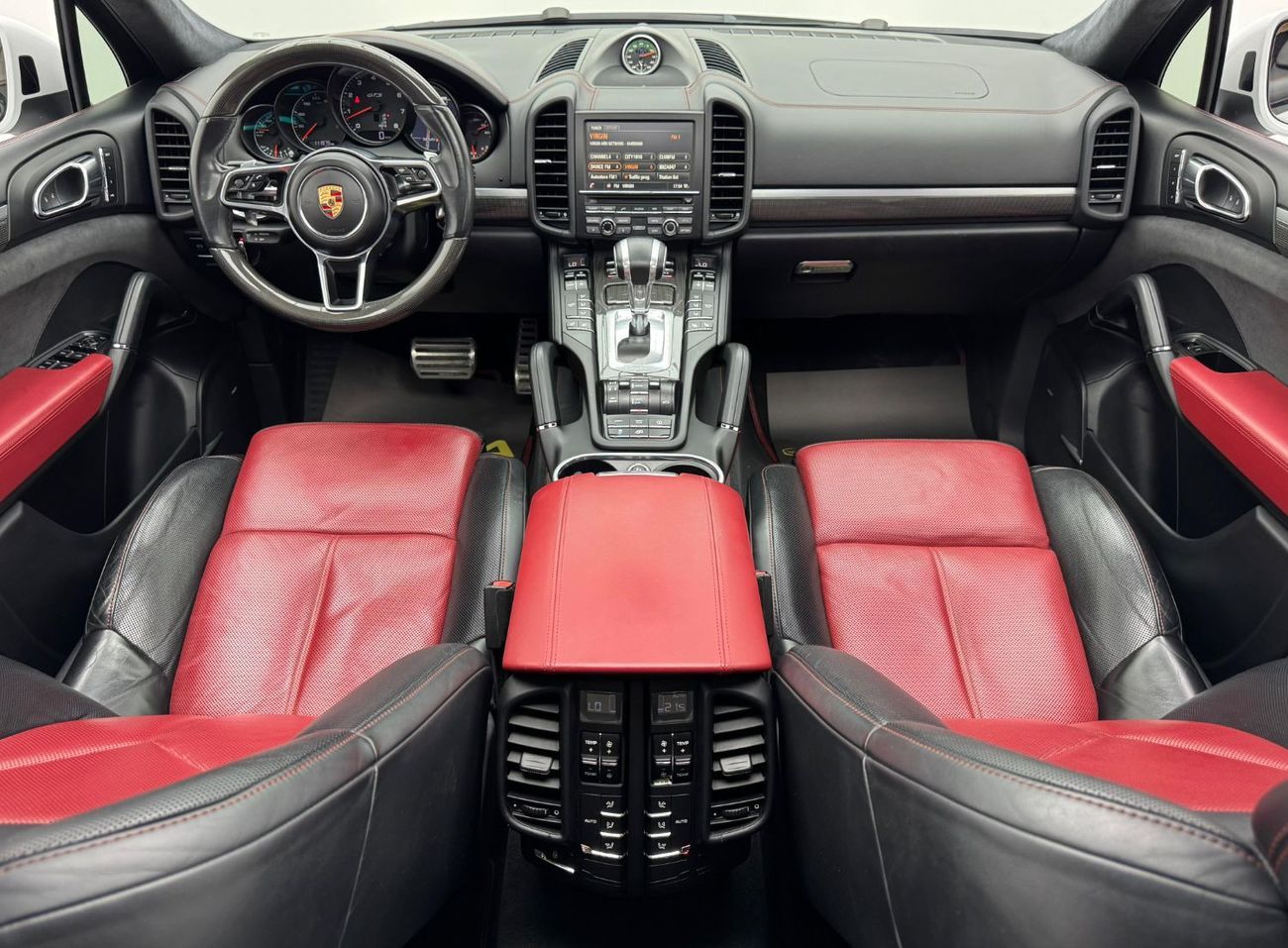 بورش كايان GTS 3.6L 2016 Porsche Cayenne GTS Exclusive, Full Porsche Service History, 2026 Porsche Warranty, GC