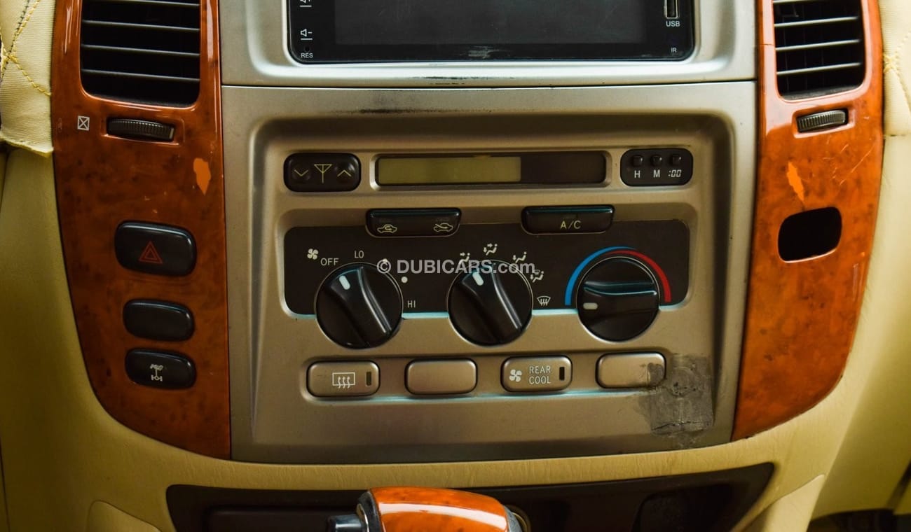 Toyota Land Cruiser GXR. V6