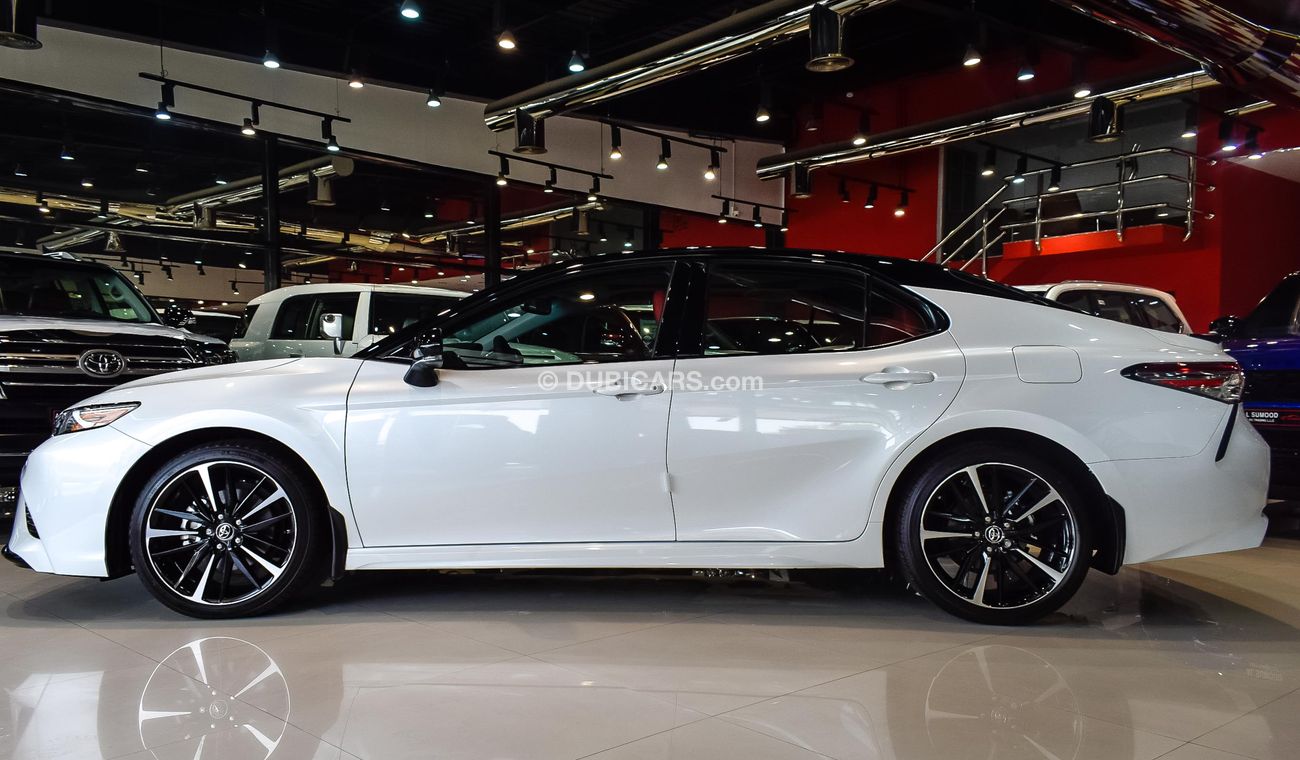 تويوتا كامري XSE