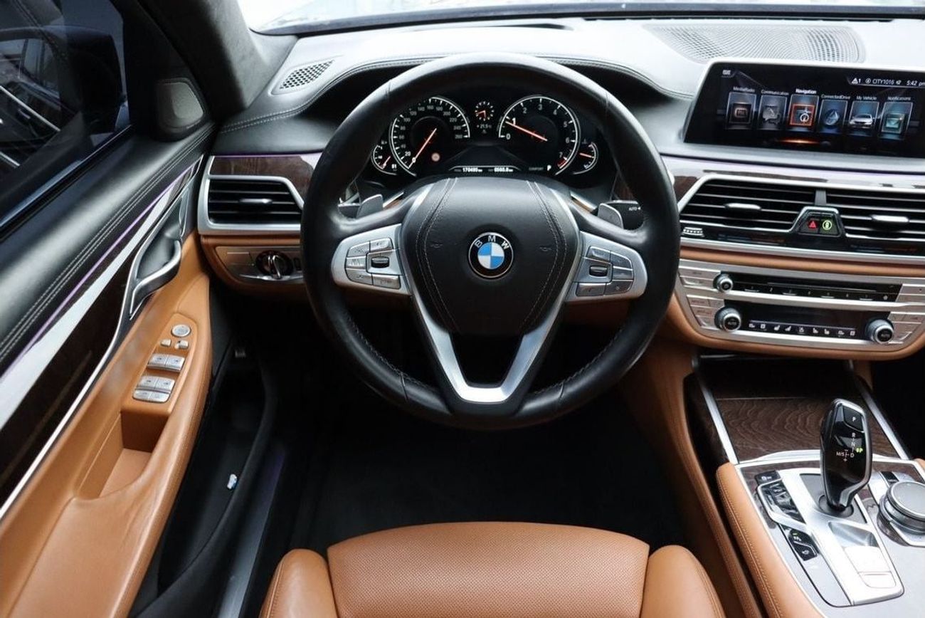 بي أم دبليو 740Li Exclusive 3.0L (335 HP) BMW 740LI VIP / 2017 / GCC / Free Accident/ V6