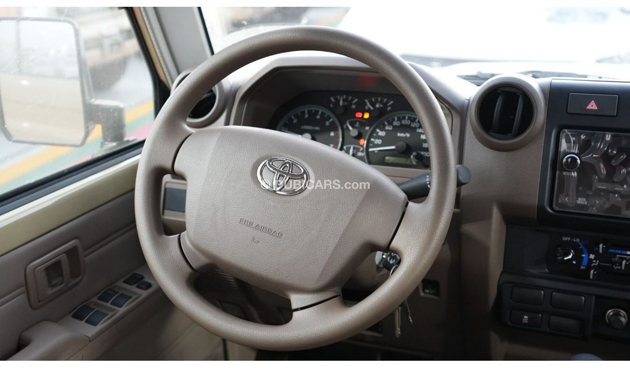 Toyota Land Cruiser Pick Up TOYOTA LC PICKUP DOUBLE CABIN 4.0L 4WD BASIC 2023