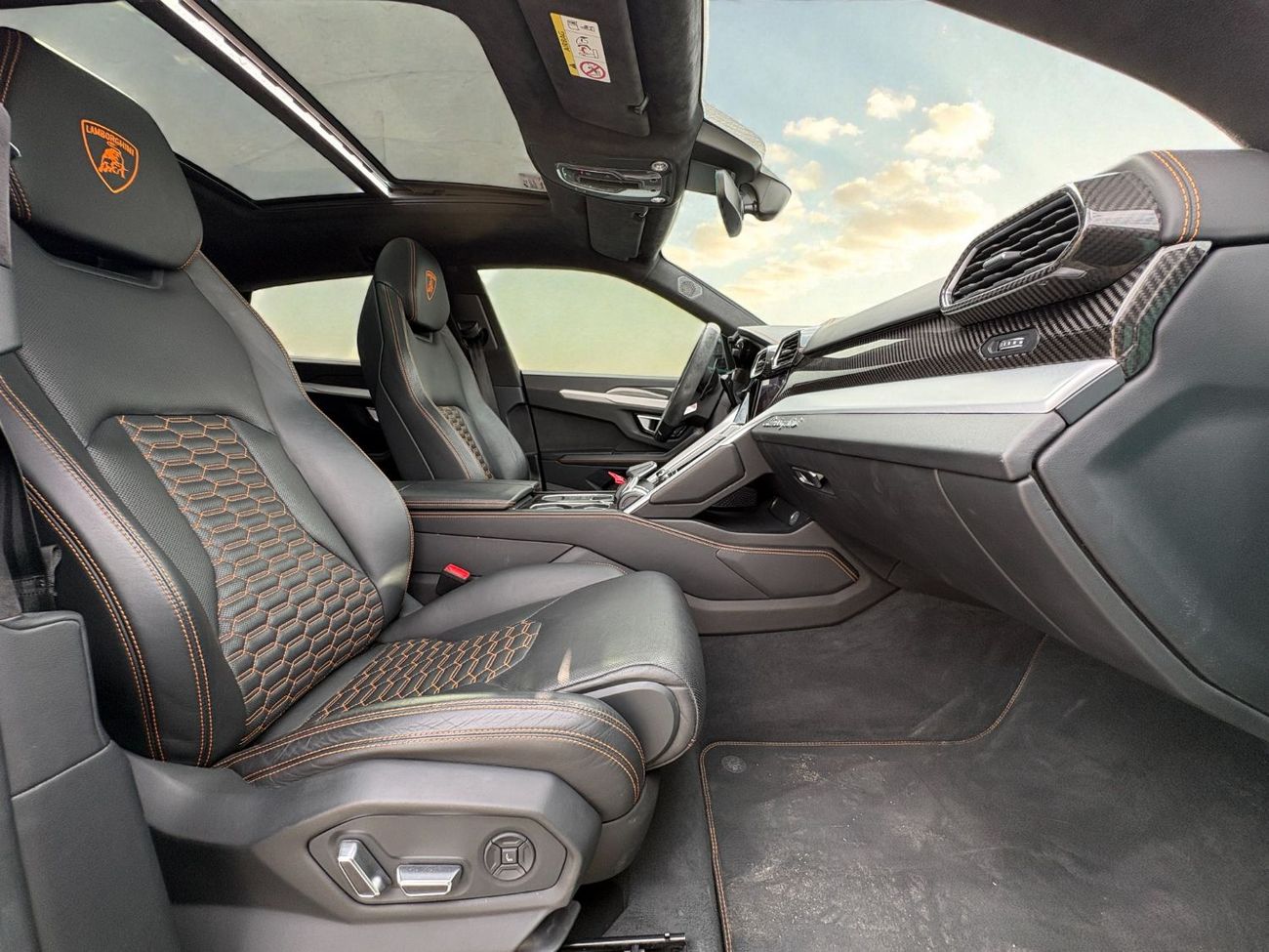 لامبورغيني اوروس STD 4.0T V8 A/T | 2020 | EUROPEAN SPECS | AED 11,200 per month