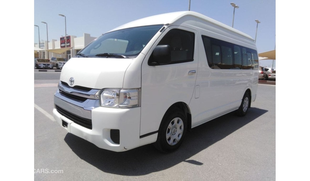 Toyota Hiace Toyota haice 2016 hi roof very celen car