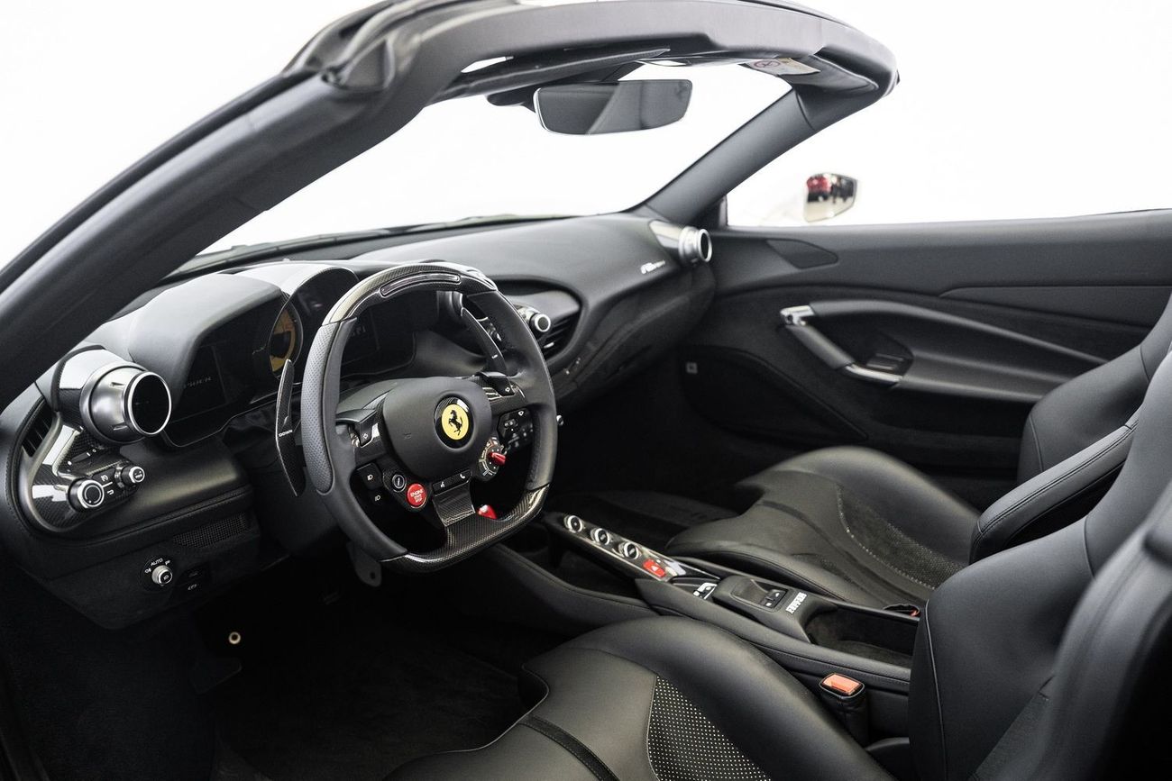 Ferrari F8 Spider 3.9T V8